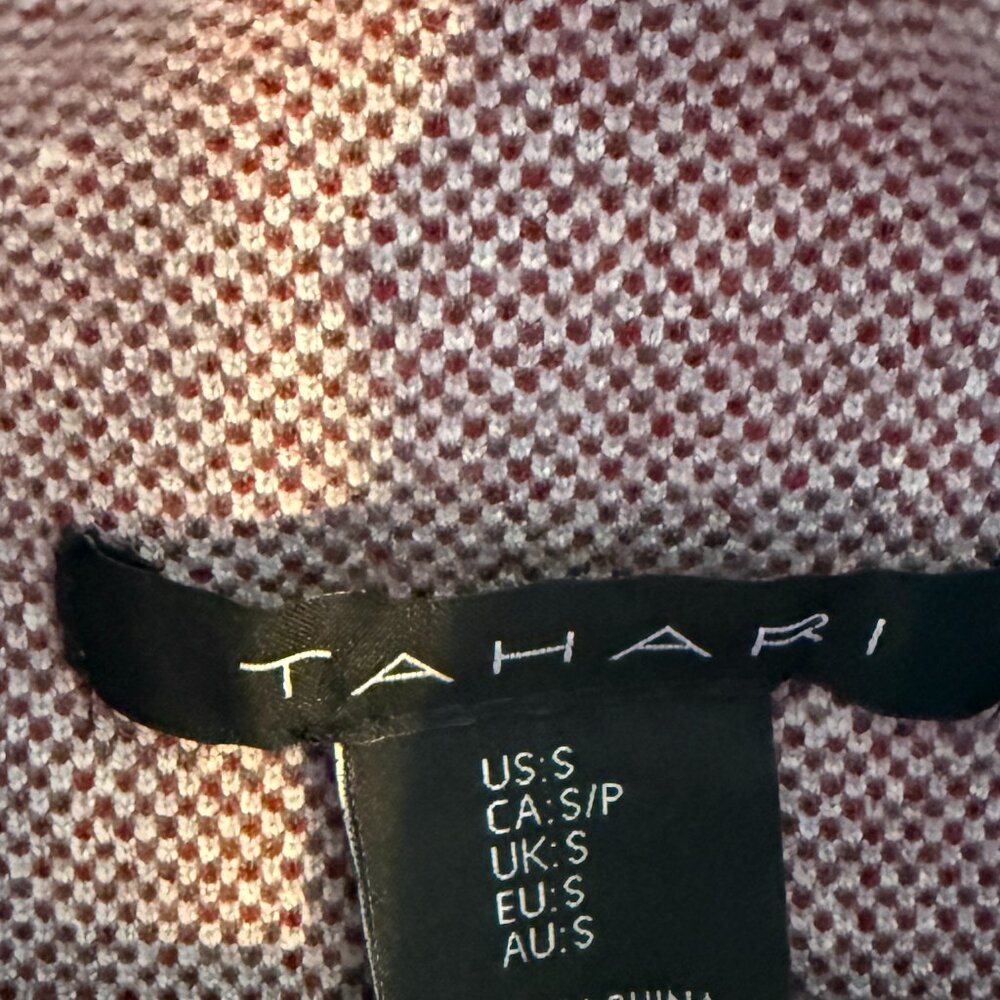 NWOT TAHARI Mock Neck Winter Scene Woman's Sweater Size Small - Picture 7 of 12